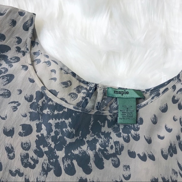 Blouse with tie closure xs - Picture 2 of 5